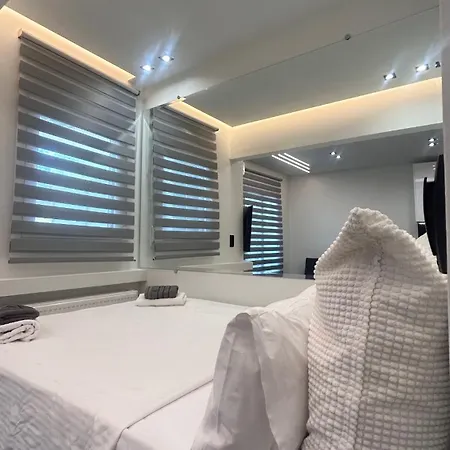 Papafi Str Near Metro 40sqm Gas Heating Ac 55