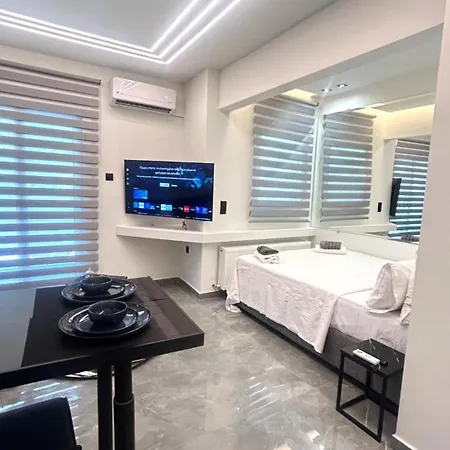 Papafi Str Near Metro 40sqm Gas Heating Ac 55