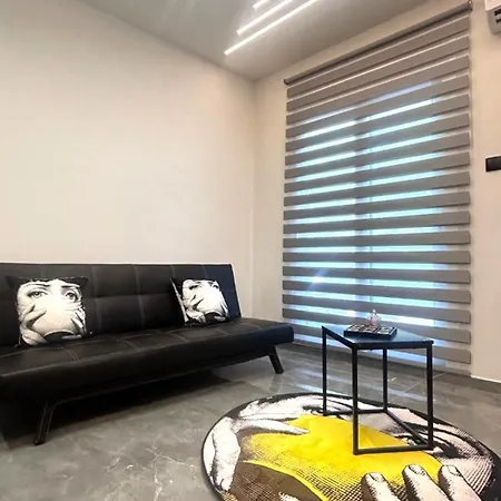 Papafi Str Near Metro 40sqm Gas Heating Ac 55