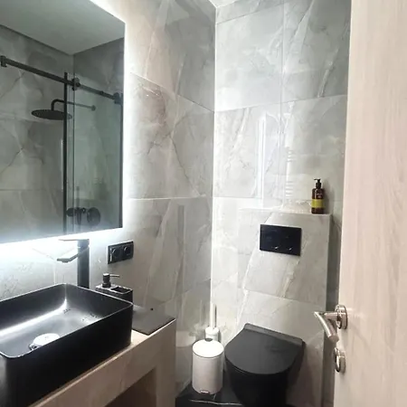 Papafi Str Near Metro 40sqm Gas Heating Ac 55