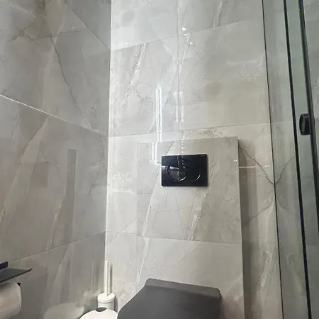 Papafi Str Near Metro 40sqm Gas Heating Ac 55