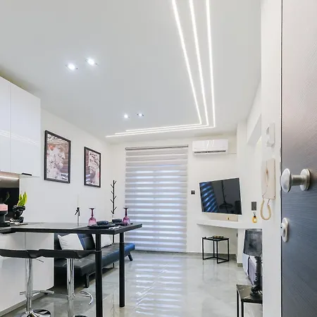 شقة μarble - Papafi Str - 40sqm - Gas Heating & Ac - 55
