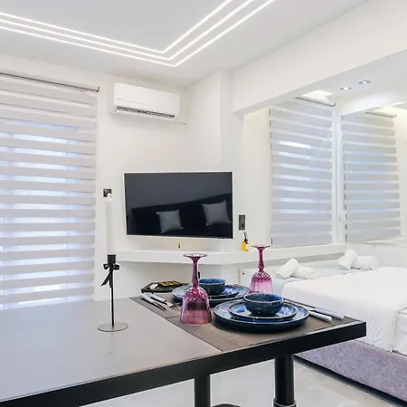 μarble - Papafi Str - 40sqm - Gas Heating & Ac - 55