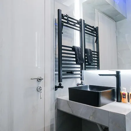 μarble - Papafi Str - 40sqm - Gas Heating & Ac - 55
