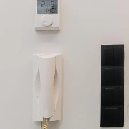 μarble - Papafi Str - 40sqm - Gas Heating & Ac - 55