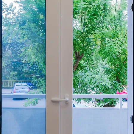 μarble - Papafi Str - 40sqm - Gas Heating & Ac - 55
